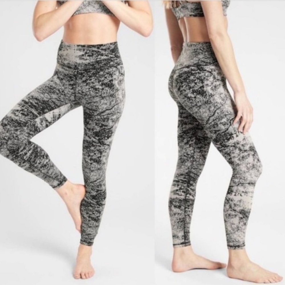 Athleta Elation Glade Ultra High Rise 7/8 Leggings
